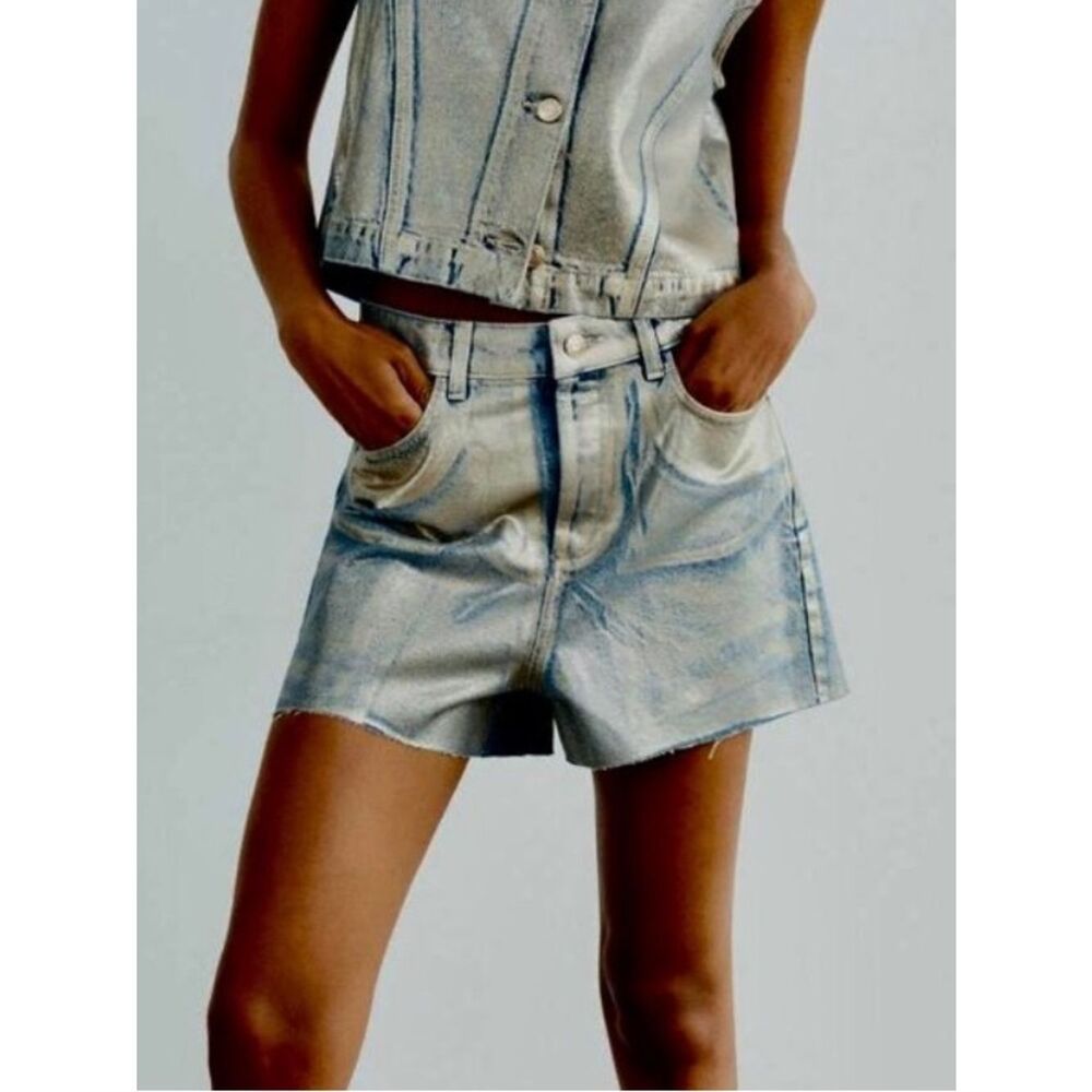 ZARA high-waist foil waxed denim shorts Size 6 NWOT